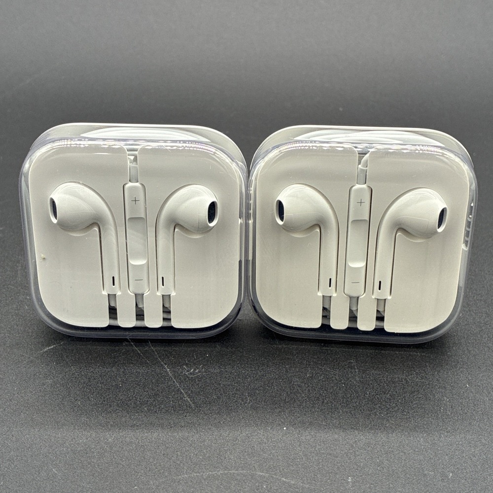 Apple EarPods 3.5mm Headphone Plug Wired Earbuds OEM Original Lot of 2 Open Box